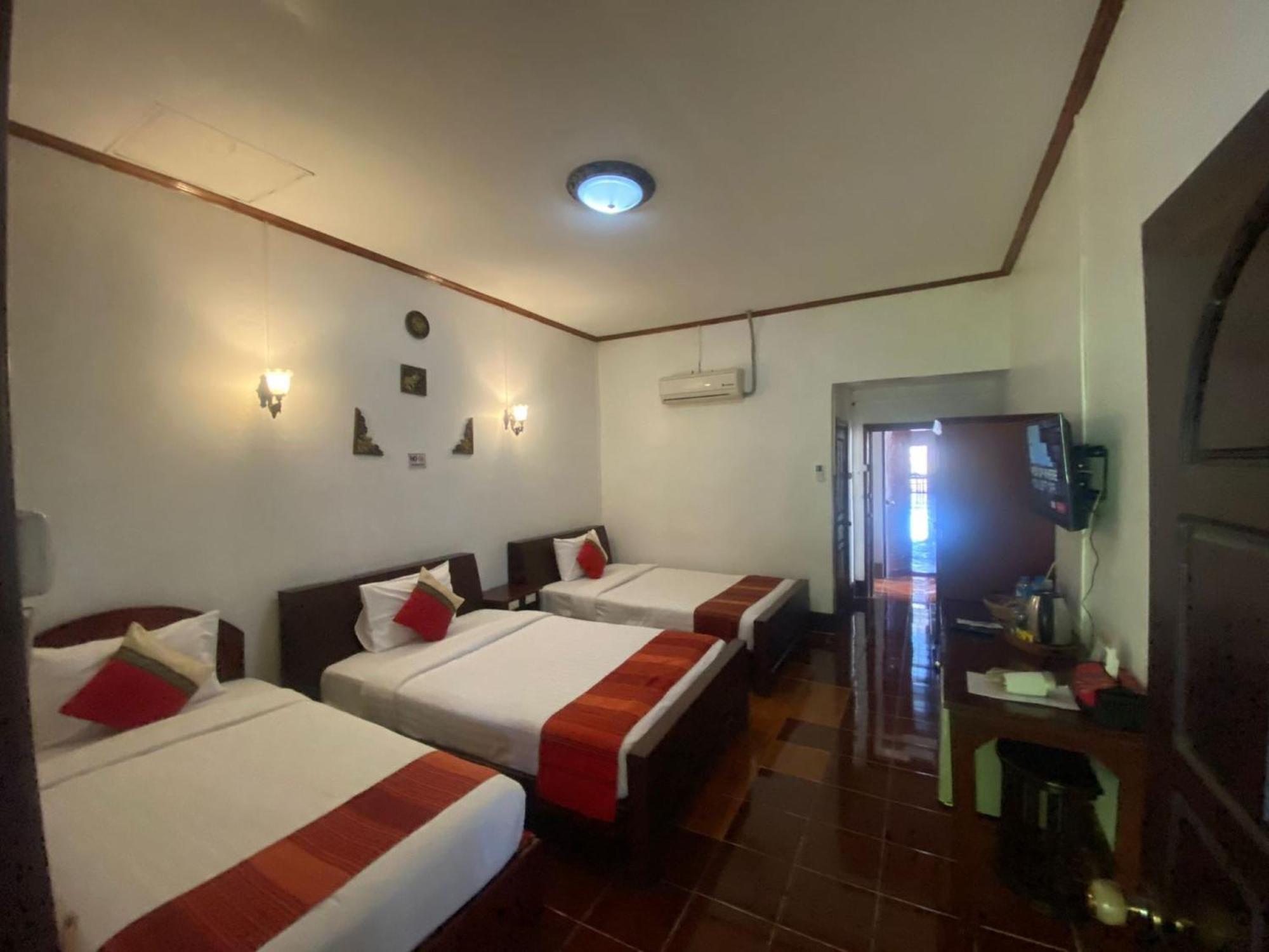 Vangsavath Hotel Luang Prabang Esterno foto